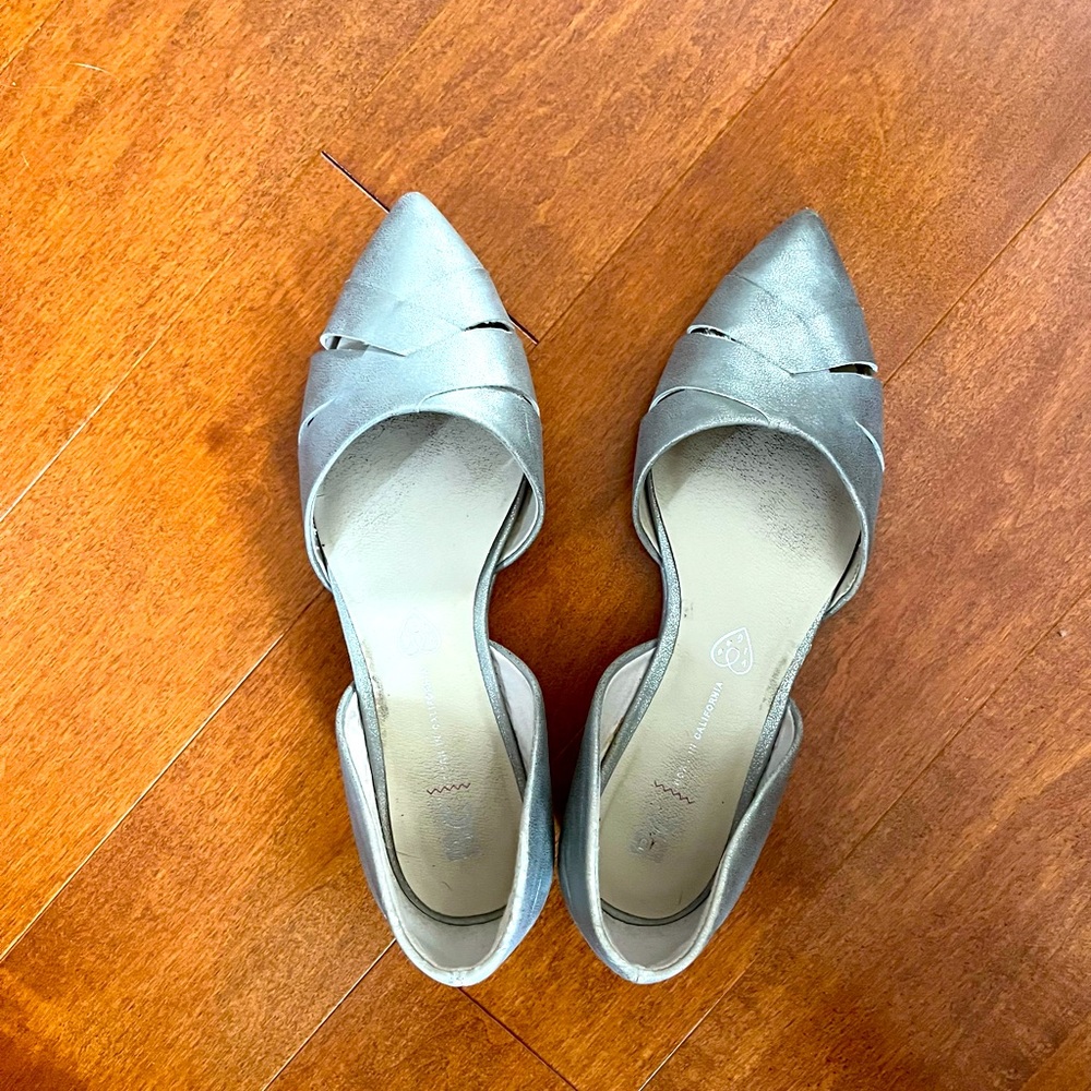 Silver BC Footwear Focal Point flats